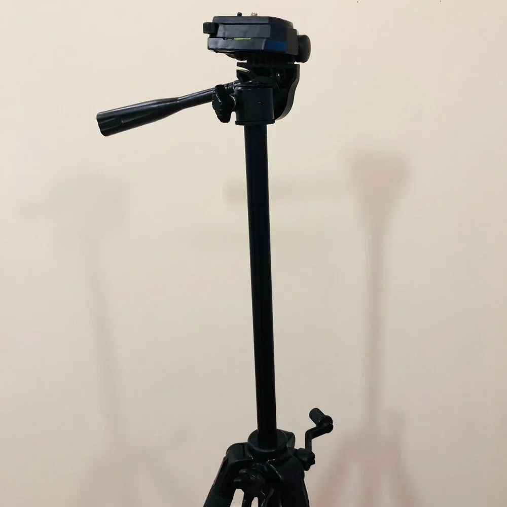 Vivitar Camera Tripod With Bag Adjustable Legs Shortest 20.5